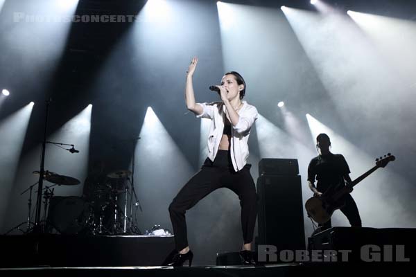 SAVAGES - 2017-07-09 - BELFORT - Presqu'ile de Malsaucy - Greenroom - Camille Berthomier - Ayse Hassan